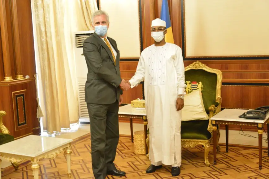 Tchad : le président du CMT a reçu l'ambassadeur du Canada