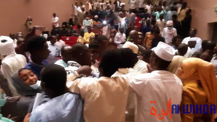 Tchad : vives tensions pour la désignation des 5 jeunes pour le dialogue inclusif Tchad : vives tensions pour la désignation des 5 jeunes pour le dialogue inclusif