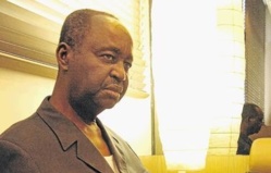 Afrique du Sud : Cela fait la une du quotidien SudAfricain conservateur le "Sunday Times", François Bozizé s'y confiait. Afrique du Sud : Cela fait la une du quotidien SudAfricain conservateur le "Sunday Times", François Bozizé s'y confiait.