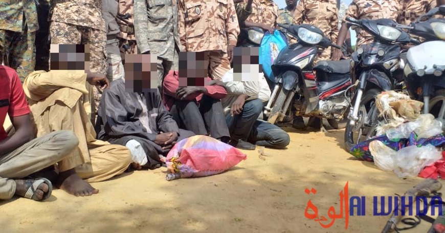 Tchad : il promet de fabriquer 5 milliards Fcfa en faux billets et livre un sac de sable Tchad : il promet de fabriquer 5 milliards Fcfa en faux billets et livre un sac de sable