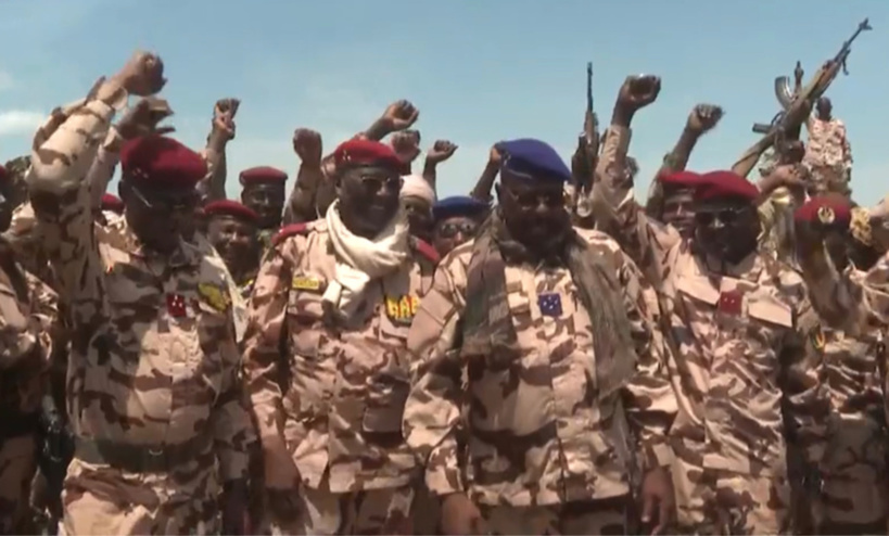 وزير الدفاع في بحيرة تشاد ، يحفز لإحباط العدو ، ومصمم على استئصالهم. وزير الدفاع في بحيرة تشاد ، يحفز لإحباط العدو ، ومصمم على استئصالهم.