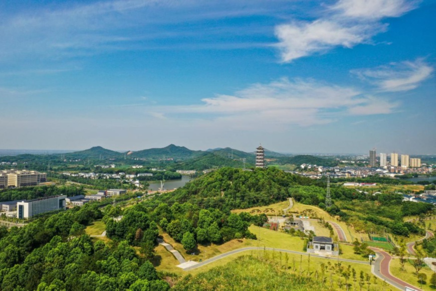 Photo taken on August 8, 2021, shows a park transformed from an abandoned mine in Ruichang city, east China’s Jiangxi province. (Photo by Wei Dongsheng/People’s Daily Online)