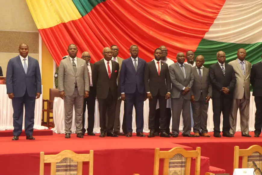 Centrafrique : le chef de l'État a installé les membres du comité d'organisation du dialogue