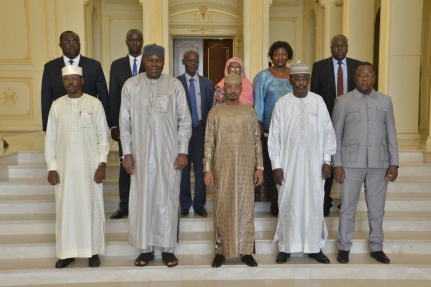 تشاد: رئيس المجلس العسكري يقدم توجيهات للجنة اختيار المرشحين للمجلس الوطني تشاد: رئيس المجلس العسكري يقدم توجيهات للجنة اختيار المرشحين للمجلس الوطني