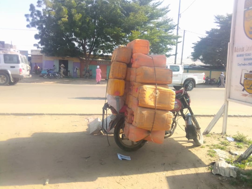 Tchad : la surcharge des mototaxis prend de l’ampleur à N’Djamena Tchad : la surcharge des mototaxis prend de l’ampleur à N’Djamena