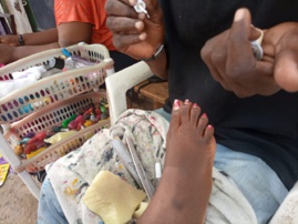 Tchad : la manucure-pédicure, un secteur porteur et générateur de revenus Tchad : la manucure-pédicure, un secteur porteur et générateur de revenus