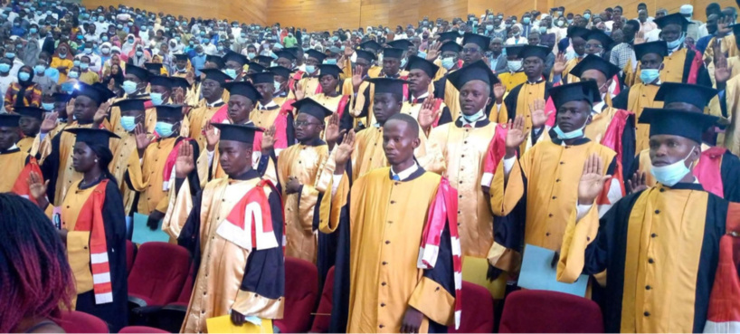 Tchad : 65 lauréats de médecine de l’UNABA ont prêté serment Tchad : 65 lauréats de médecine de l’UNABA ont prêté serment