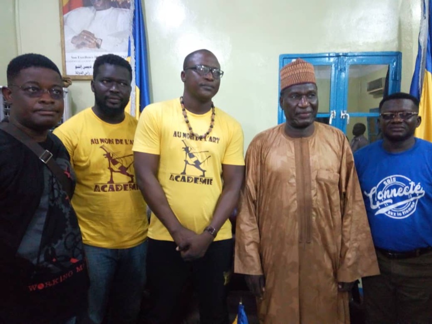 Tchad : l'artiste Mawndoé à Abéché dans sa tournée nationale Tchad : l'artiste Mawndoé à Abéché dans sa tournée nationale