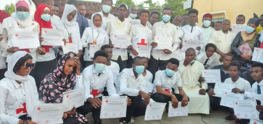 Tchad : 50 jeunes reçoivent leur brevet d'équipiers brigadiers de la Croix-Rouge