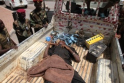BANGUI. Un soldat de la Séléka tué par des civiles, en réprésailles à des exactions. Crédit photo : Sources