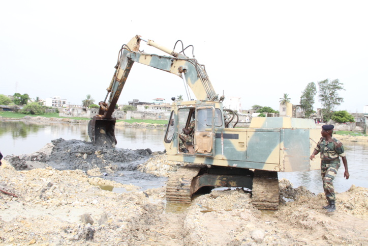 Sénégal : Satisfaction après la décision de Macky Sall d’associer le Génie militaire aux grands chantiers de l’Etat Sénégal : Satisfaction après la décision de Macky Sall d’associer le Génie militaire aux grands chantiers de l’Etat