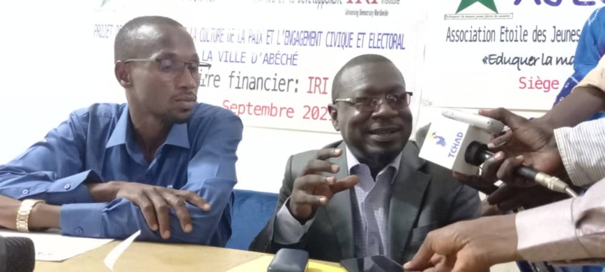Tchad : l'écrivain Dr. Attié exhorte les parents à renforcer l'éducation de base des enfants Tchad : l'écrivain Dr. Attié exhorte les parents à renforcer l'éducation de base des enfants