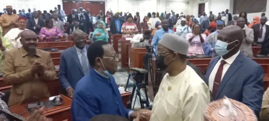 Tchad : Kabadi devient président du CNT, Kassiré s’est désisté