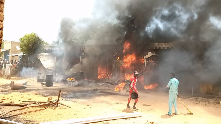 Tchad : un violent incendie au marché central de Goz Beida Tchad : un violent incendie au marché central de Goz Beida