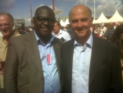 Rodrigue Joseph Prudence MAYTE (gauche) et Jean-Pierre Moscovici (droite) Rodrigue Joseph Prudence MAYTE (gauche) et Jean-Pierre Moscovici (droite)