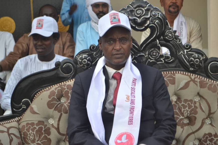 تشاد: ديلو يفتتح مكتبا لحزبه بالدائرة العاشرة تشاد: ديلو يفتتح مكتبا لحزبه بالدائرة العاشرة