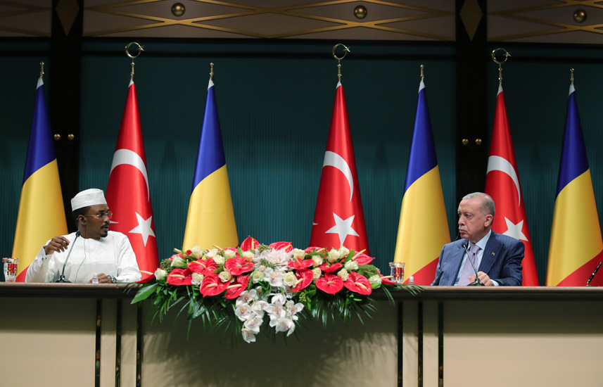 أردوغان "مستعد" لتطوير التعاون العسكري مع تشاد أردوغان "مستعد" لتطوير التعاون العسكري مع تشاد