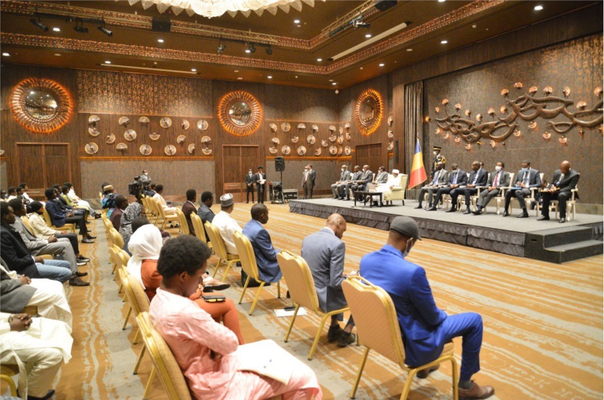 Turquie : Mahamat Idriss Deby a offert 70.000 euros aux étudiants tchadiens Turquie : Mahamat Idriss Deby a offert 70.000 euros aux étudiants tchadiens