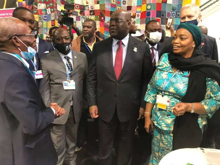 Visite du président de la République démocratique du Congo Félix Tshisekedi au pavillon Comifac à l'occasion de la COP26 à Glasgow.