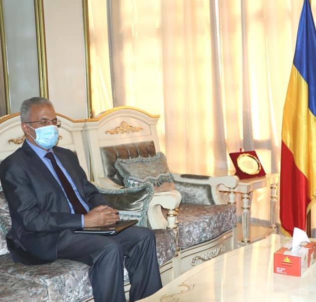 Tchad : l'ambassadeur d'Algérie élevé au grade d'officier de l'Ordre national Tchad : l'ambassadeur d'Algérie élevé au grade d'officier de l'Ordre national