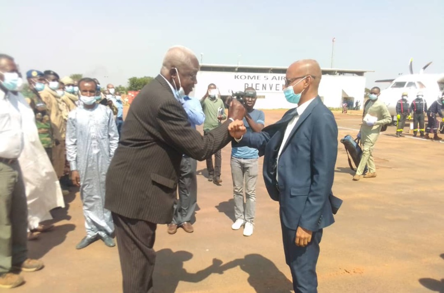 Tchad : le ministre du Pétrole à Komé suite à l'incendie sur un site pétrolier Tchad : le ministre du Pétrole à Komé suite à l'incendie sur un site pétrolier