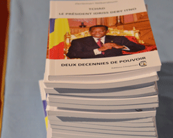 Le nouveau livre du politologue-écrivain tchadien, Derlemari Nébardoum . Crédit photo : presidencetchad Le nouveau livre du politologue-écrivain tchadien, Derlemari Nébardoum . Crédit photo : presidencetchad