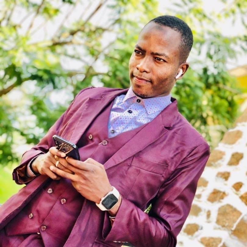 Ismaïl Alhadj Koulbou, surveillant adjoint assassiné dans un lycée à N'Djamena. © DR