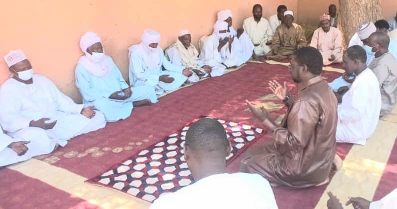 Tchad : le secrétaire d’État à l’Éducation au domicile du surveillant tué Tchad : le secrétaire d’État à l’Éducation au domicile du surveillant tué
