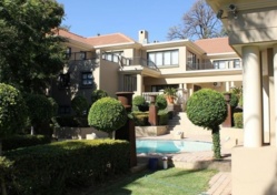 Pretoria : L'Ambassade du Tchad aurait pu coûter huit fois moins cher Pretoria : L'Ambassade du Tchad aurait pu coûter huit fois moins cher