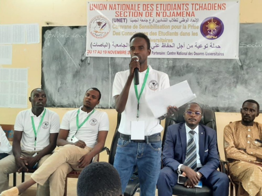 Tchad : l’UNET appelle les étudiants à la discipline dans les bus universitaires Tchad : l’UNET appelle les étudiants à la discipline dans les bus universitaires