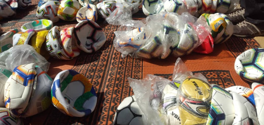 Tchad : la FTFA appuie les centres de formation avec des lots de ballons