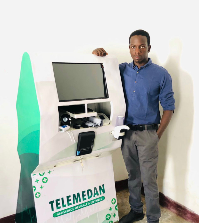 Tchad : l’ingénieur Abakar Mahamat fabrique Telemedan pour des consultations à distance Tchad : l’ingénieur Abakar Mahamat fabrique Telemedan pour des consultations à distance