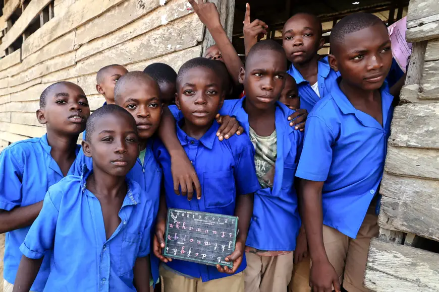 Cameroun : 700 000 enfants affectés par les fermetures d'écoles dues à la violence. Illustration © ECW