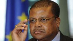 Le Premier ministre centrafricain, Nicolas Tiangaye, le 22 avril 2013 à Bruxelles. © AFP Le Premier ministre centrafricain, Nicolas Tiangaye, le 22 avril 2013 à Bruxelles. © AFP