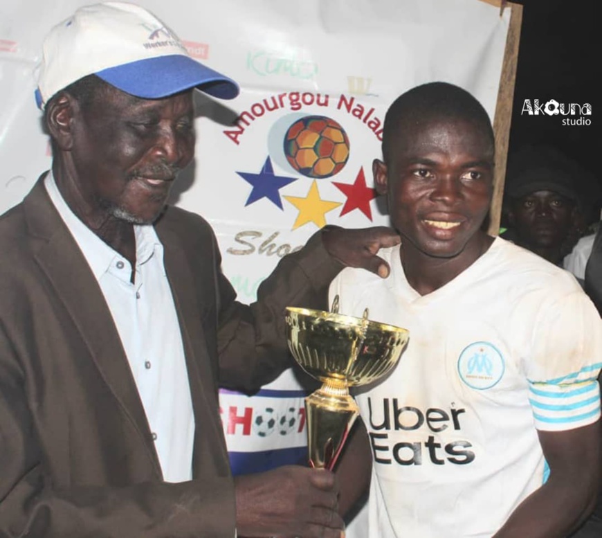 N'Djamena : Les jeunes du 9e arrondissement prônent le vivre-ensemble avec le football N'Djamena : Les jeunes du 9e arrondissement prônent le vivre-ensemble avec le football