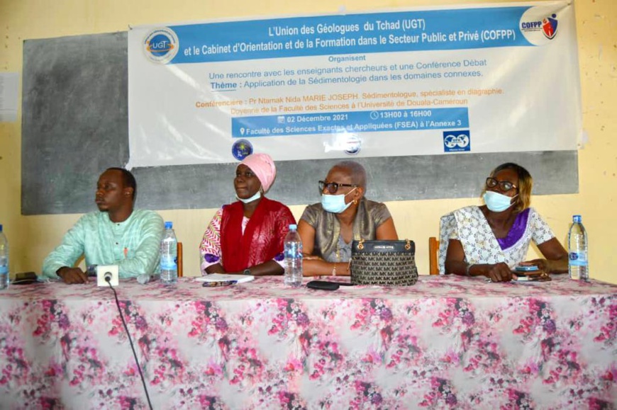 Tchad : l'UGT et le COFPO galvanisent et orientent les jeunes géologues Tchad : l'UGT et le COFPO galvanisent et orientent les jeunes géologues