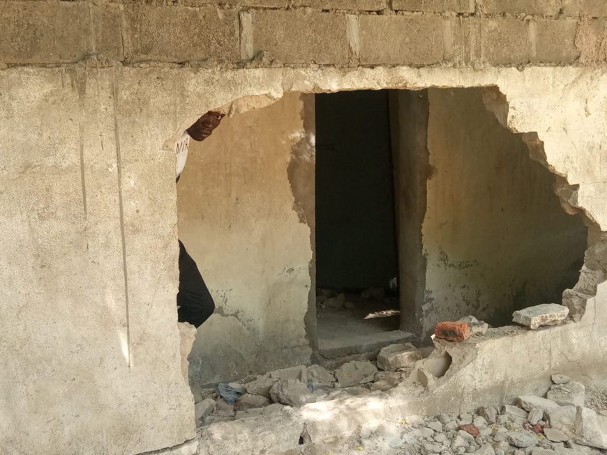 Manifestation étudiante au Tchad : "ils ont cassé le mur pour fuir les gaz lacrymogènes" Manifestation étudiante au Tchad : "ils ont cassé le mur pour fuir les gaz lacrymogènes"