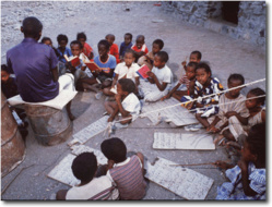 École coranique à Randa, village au nord-ouest de Djibouti*, république de Djibouti. Crédit photo :  http://b.brahim.free.fr