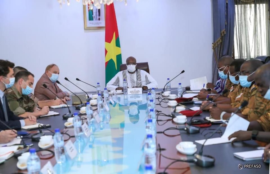 Burkina-France : vers de nouveaux axes de coopération militaire Burkina-France : vers de nouveaux axes de coopération militaire