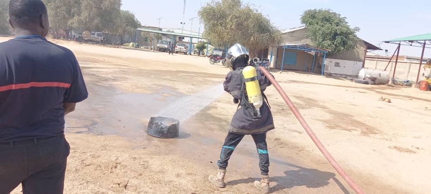 Tchad : les sapeurs-pompiers d’Abéché en formation Tchad : les sapeurs-pompiers d’Abéché en formation