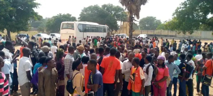 Tchad : l'université de Doba réceptionne deux bus flambants neufs