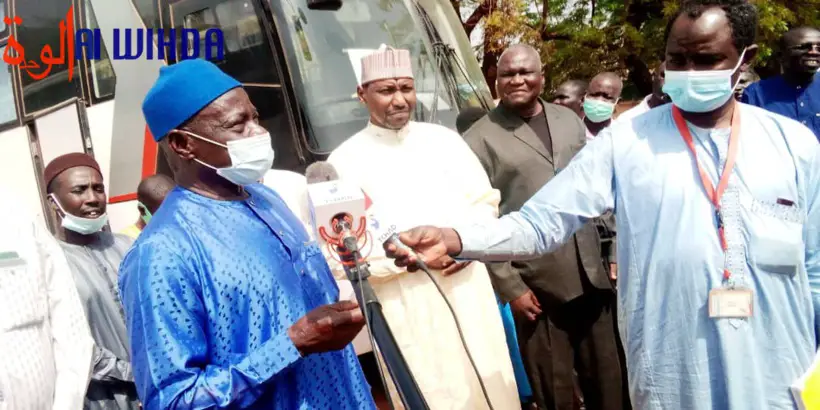 Tchad : l'Université de Pala reçoit deux bus de transport