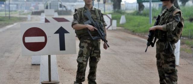 Bangui (République centrafricaine), le 10 octobre. Des soldats français de l'opération Boali. | ISSOUF SANOGO / AFP Bangui (République centrafricaine), le 10 octobre. Des soldats français de l'opération Boali. | ISSOUF SANOGO / AFP