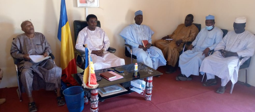 Tchad : au Sila, le nouveau délégué de l'éducation installé à Goz Beida Tchad : au Sila, le nouveau délégué de l'éducation installé à Goz Beida