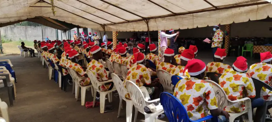 Côte d’Ivoire : des Ong partagent la joie de Noël aux pensionnaires du Centre d’observation des mineurs