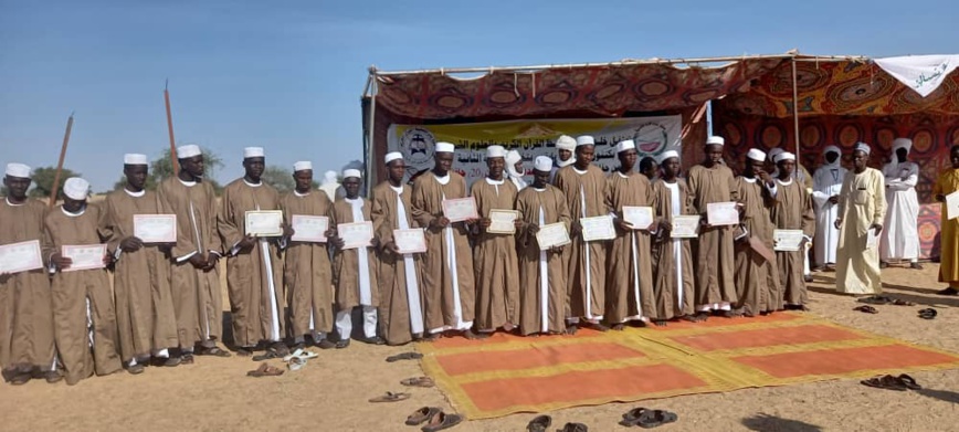 تخريج الدفعة الثانية لحفظة كتاب الله من"خلوة بدر" لتحفيظ القرآن الكريم بمحافظة قري تخريج الدفعة الثانية لحفظة كتاب الله من"خلوة بدر" لتحفيظ القرآن الكريم بمحافظة قري