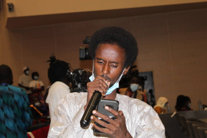 انتقادات الشباب أثناء قراءة توصيات المنتدى الوطني للشباب التشادي انتقادات الشباب أثناء قراءة توصيات المنتدى الوطني للشباب التشادي