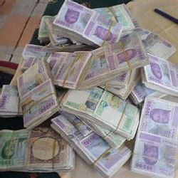 Liasses de Franc CFA. Crédit photo : Sources Liasses de Franc CFA. Crédit photo : Sources