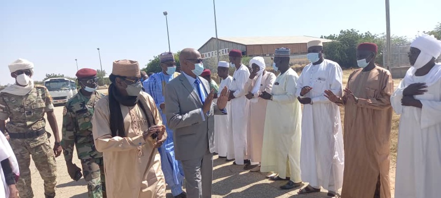 ابن عمر يفتتح ورشة للتوعية حول عملية المصالحة الوطنية وتشخيص الصرعات المتعلقة بالموارد الطبيعية ابن عمر يفتتح ورشة للتوعية حول عملية المصالحة الوطنية وتشخيص الصرعات المتعلقة بالموارد الطبيعية