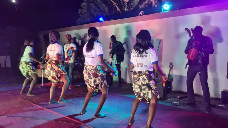 Concert : ​l'artiste tchado-centrafricain Bodoré impose son style en langue "Kabba"